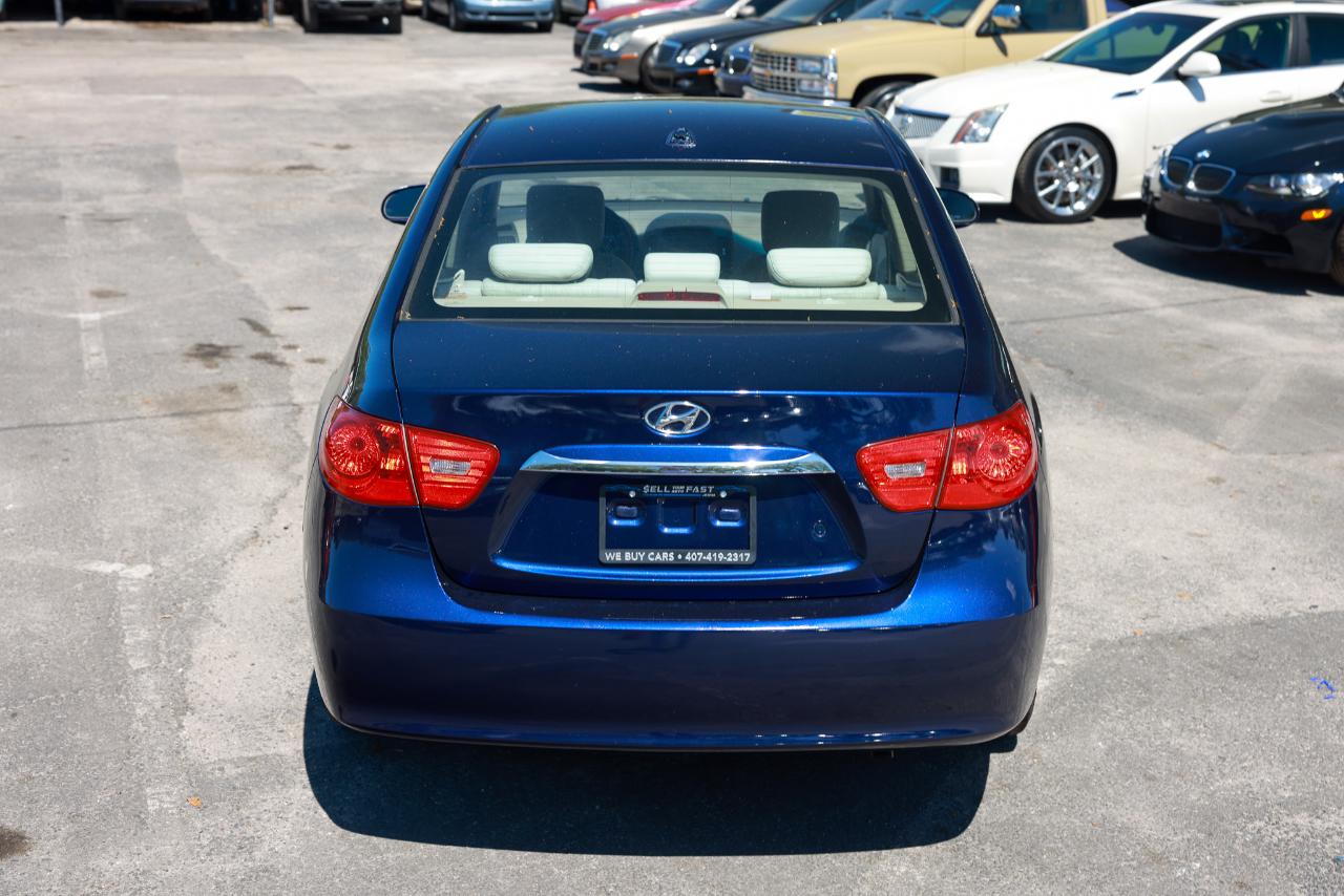 Hyundai Elantra  2010