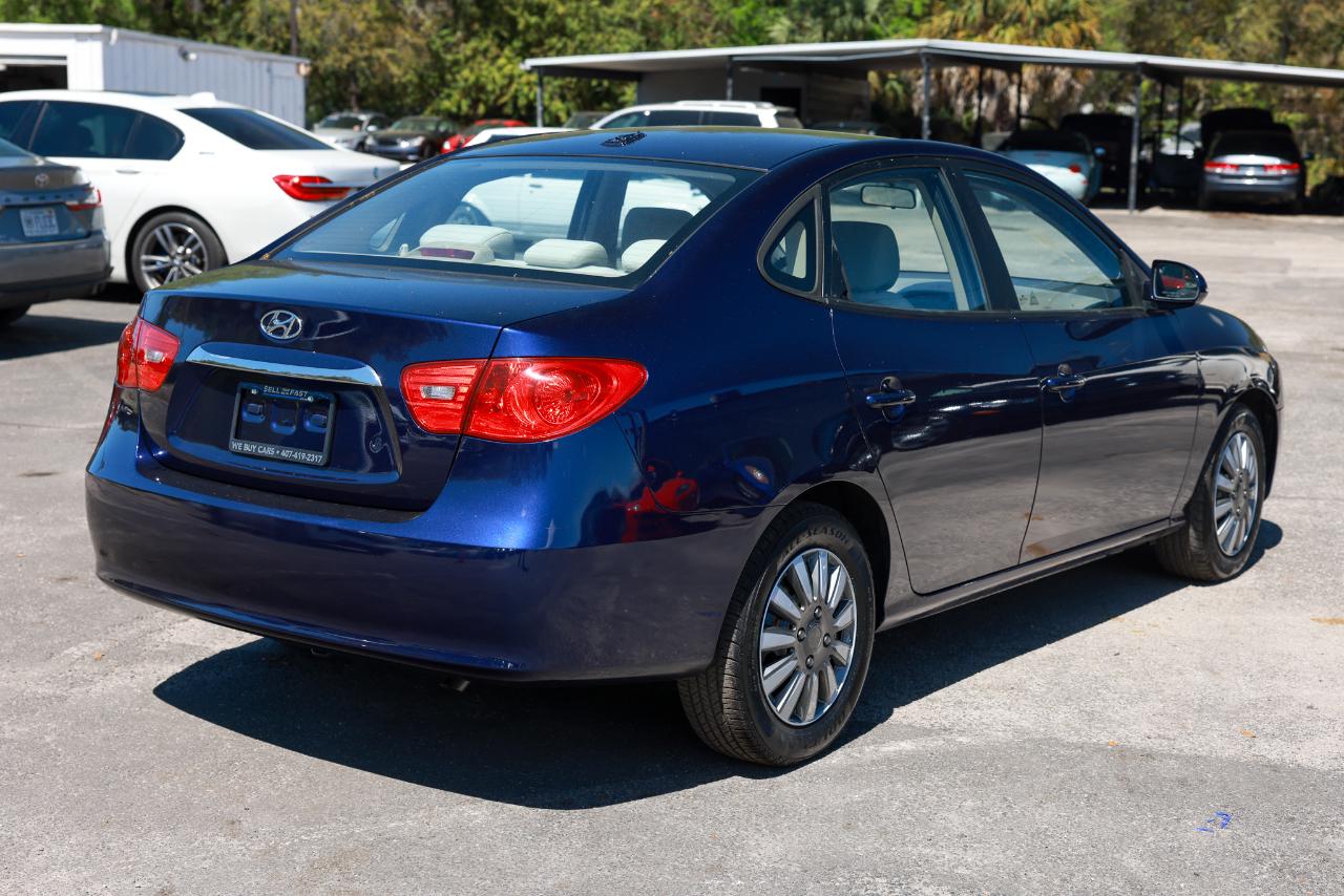 Hyundai Elantra  2010