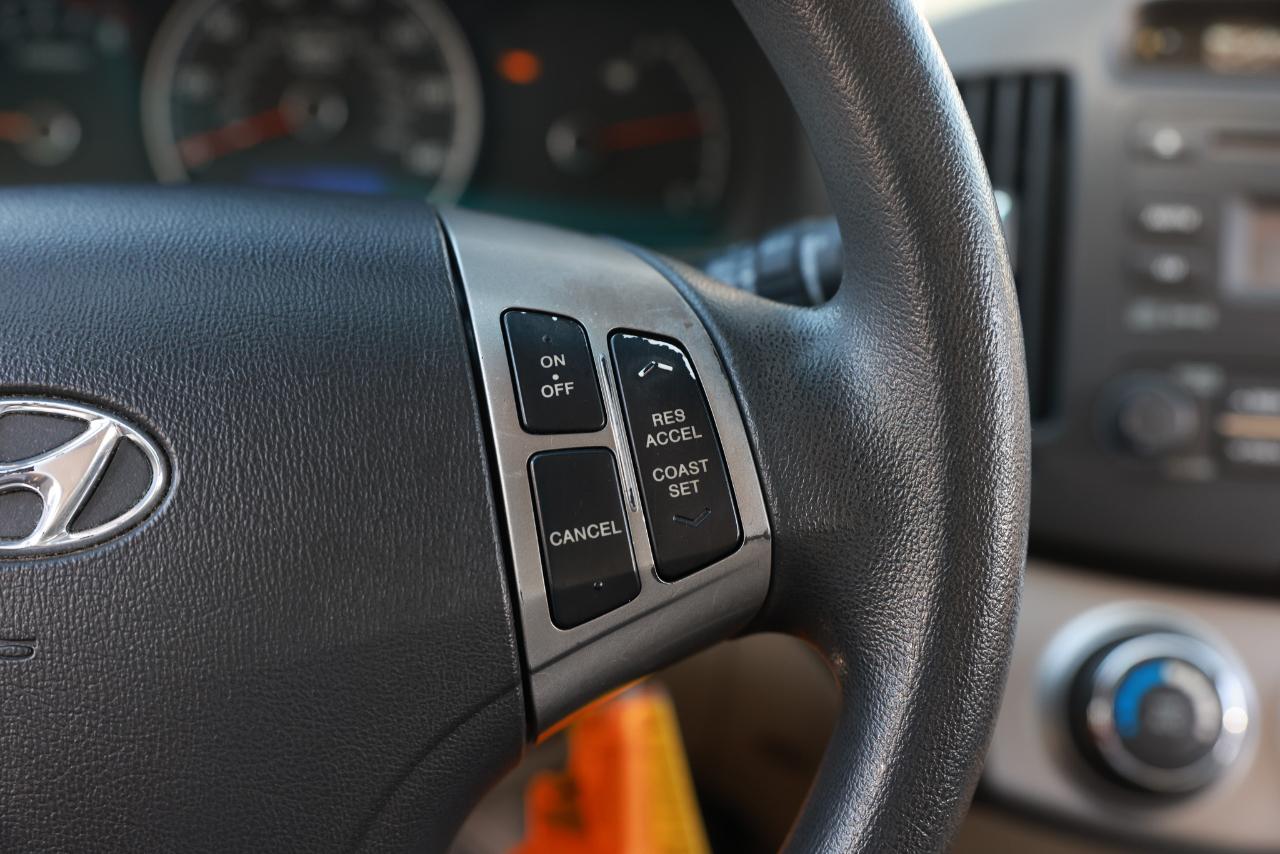 Hyundai Elantra  2010