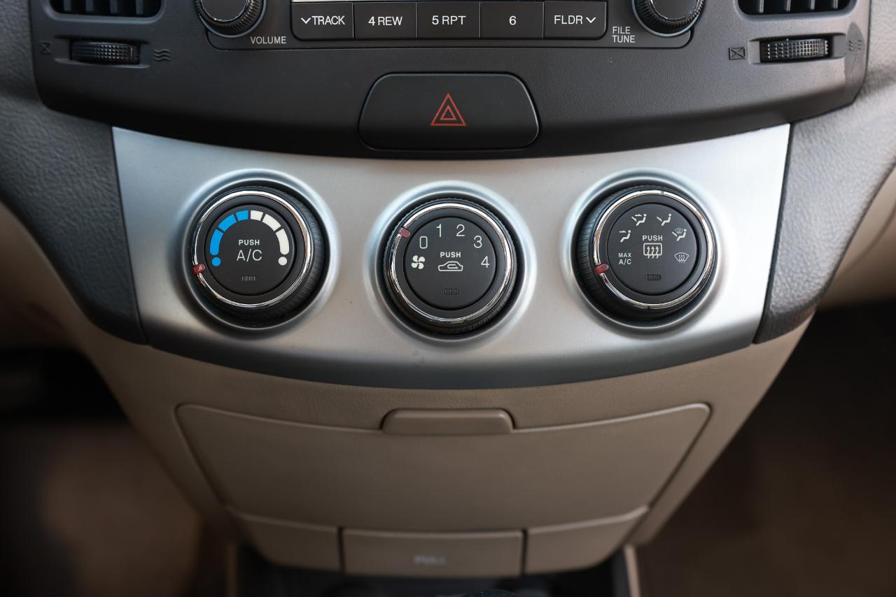 Hyundai Elantra  2010