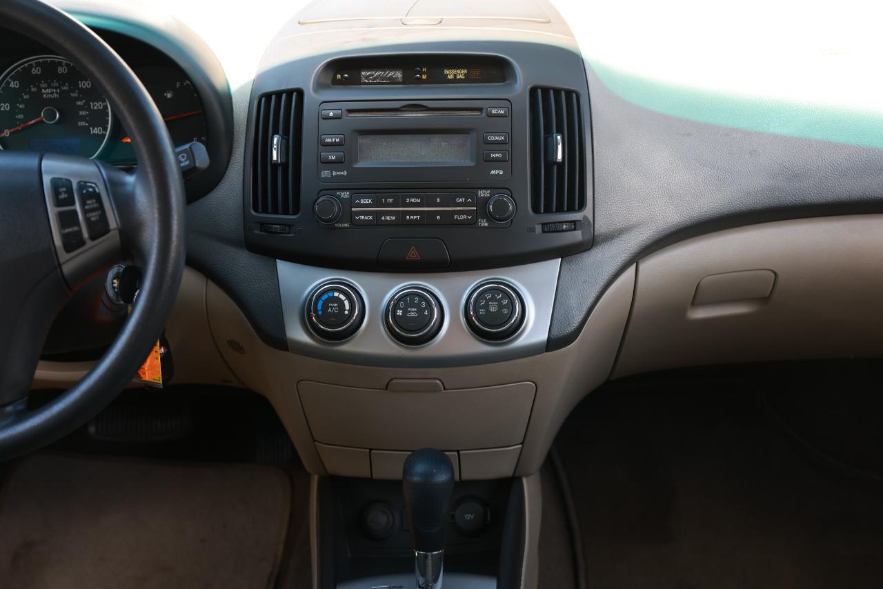 Hyundai Elantra  2010