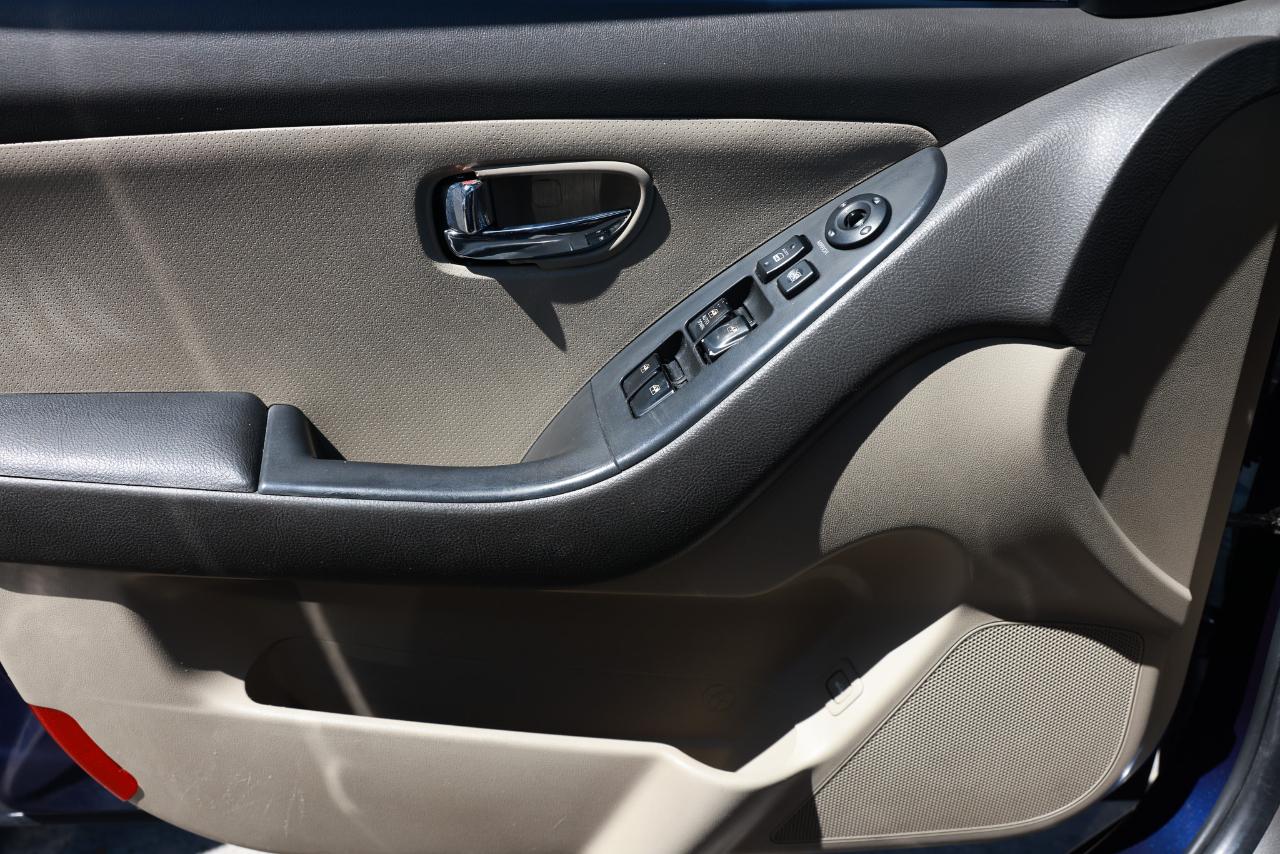 Hyundai Elantra  2010