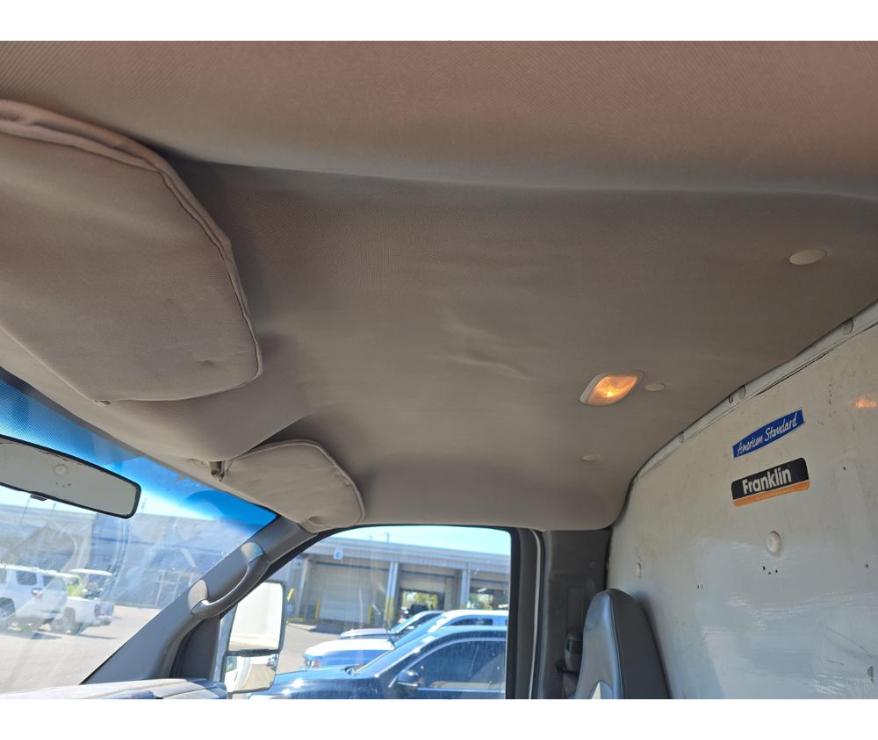 Chevrolet Express Commercial Cutaway  2008