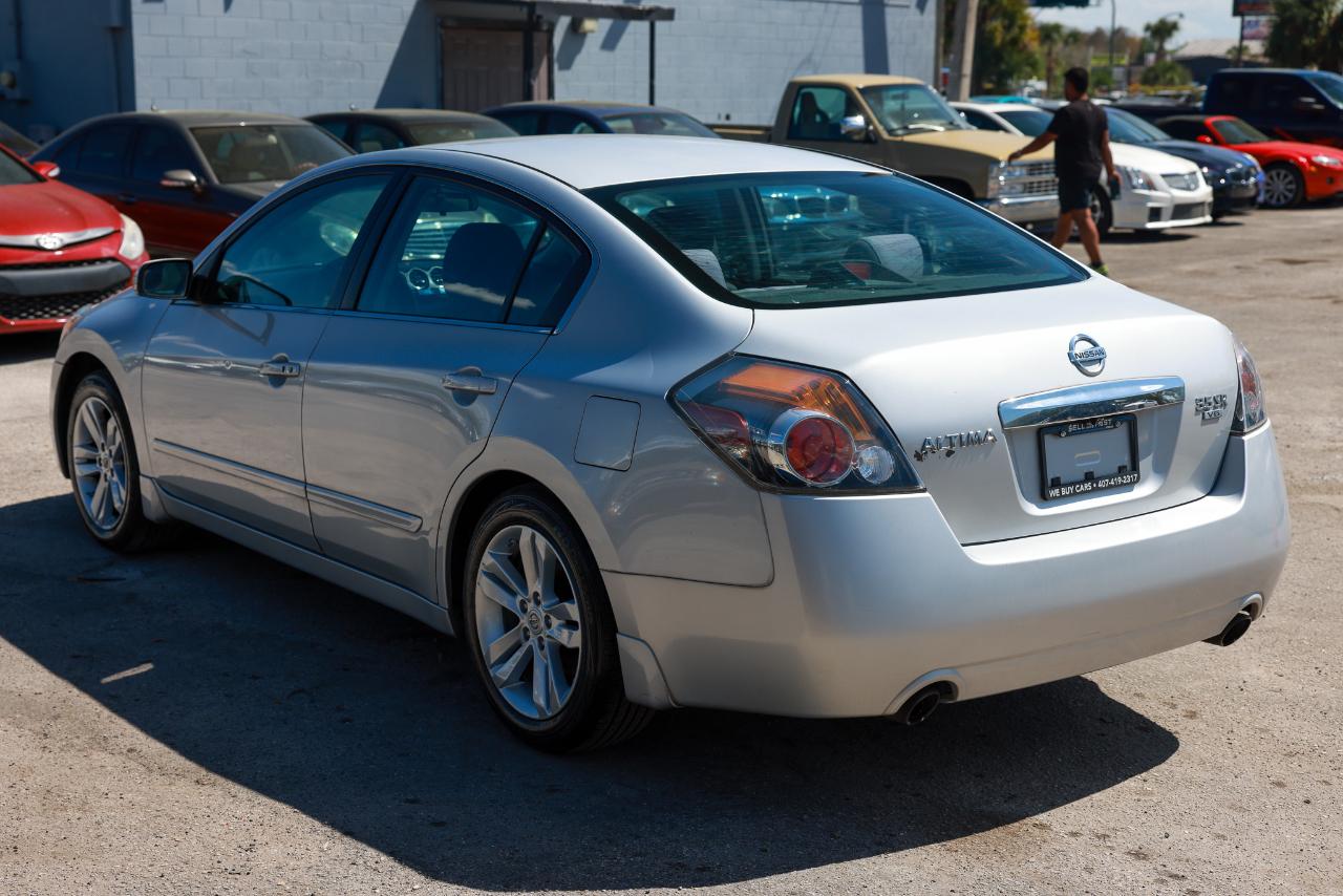 Nissan Altima  2012