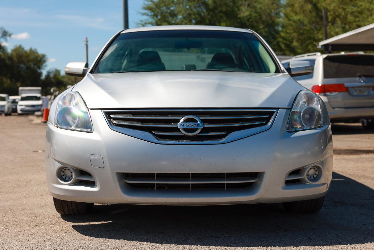Nissan Altima  2012