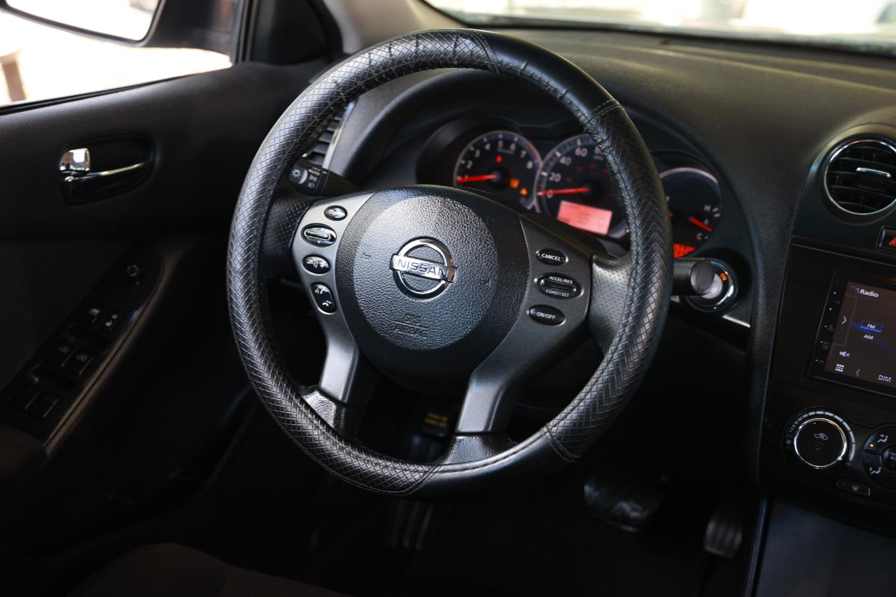 Nissan Altima  2012
