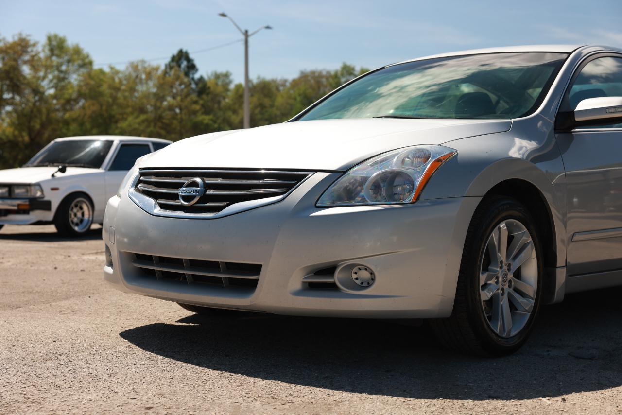 Nissan Altima  2012