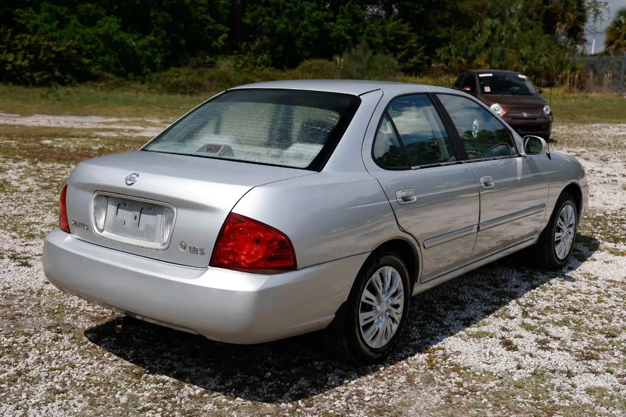 Nissan Sentra  2006