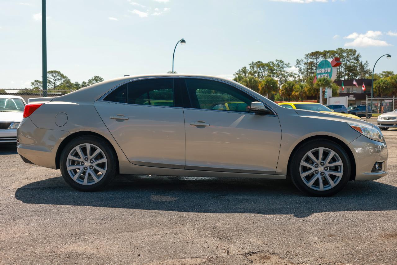 Chevrolet Malibu  2013