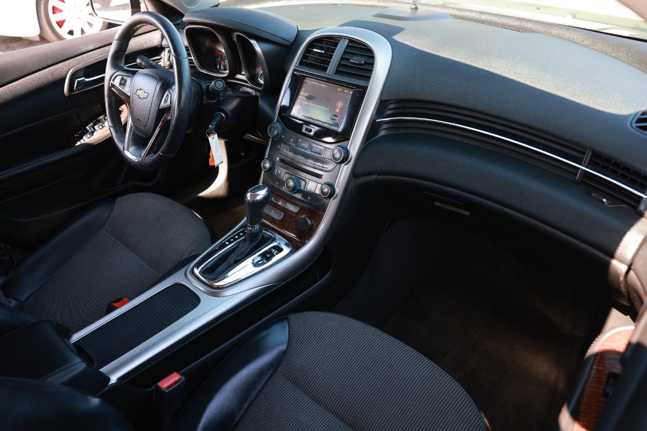 Chevrolet Malibu  2013