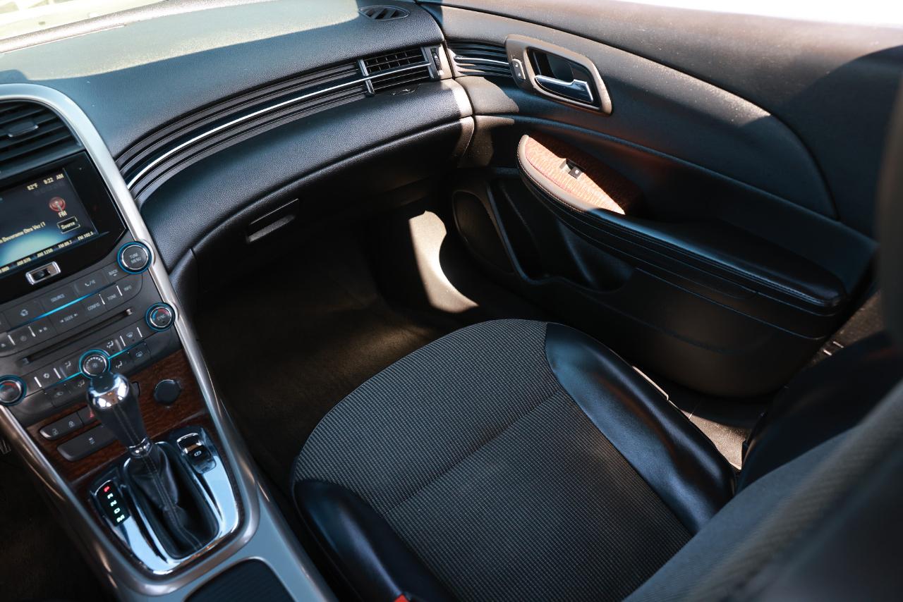 Chevrolet Malibu  2013