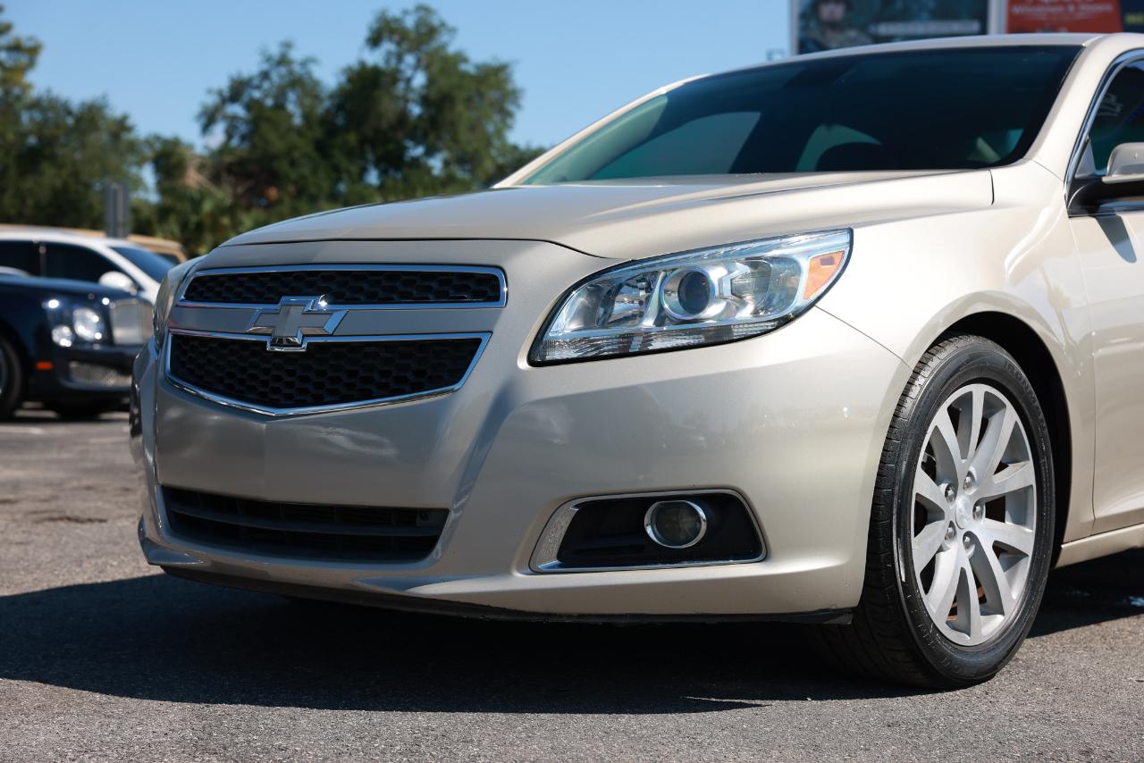 Chevrolet Malibu  2013