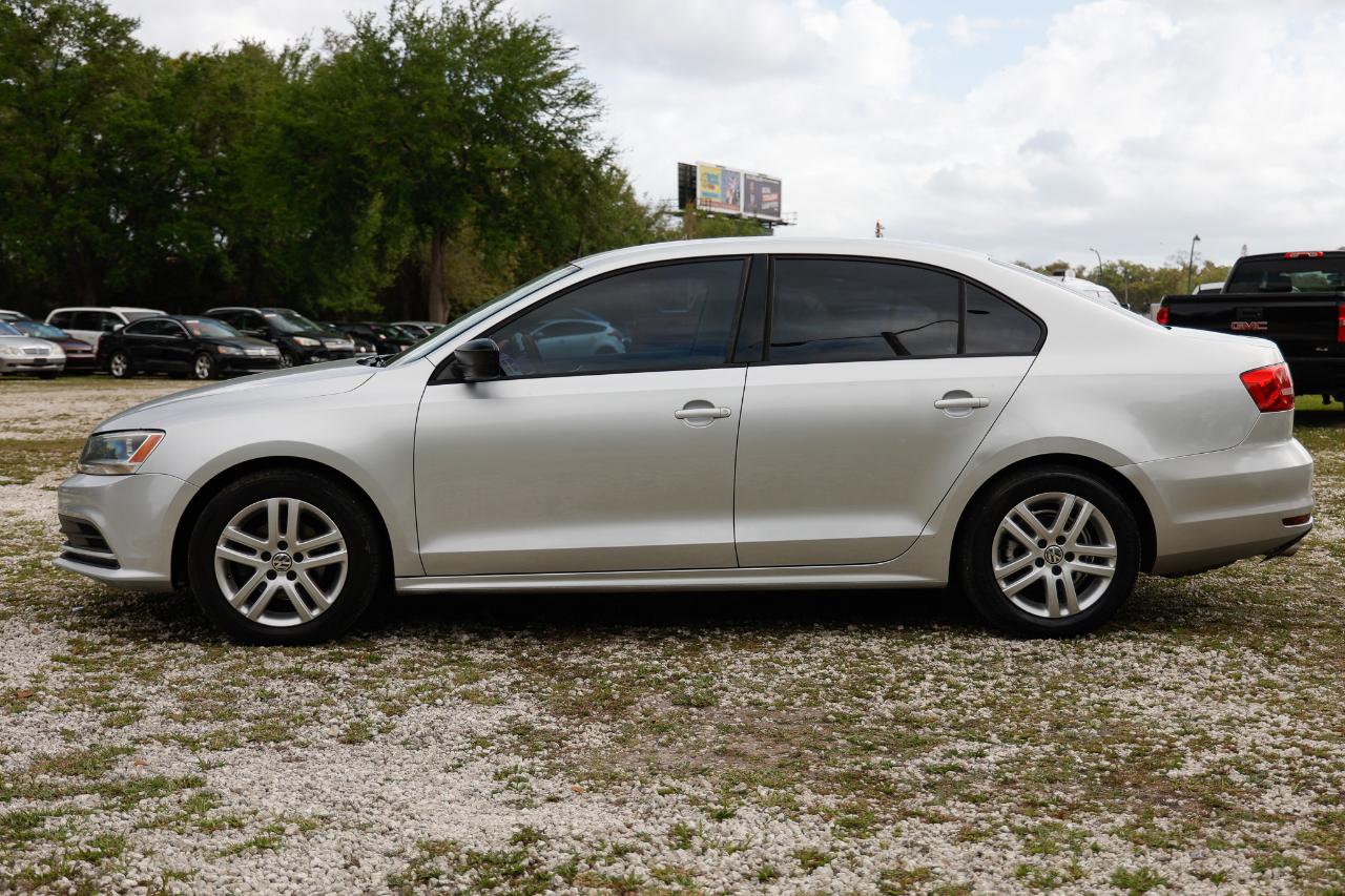 Volkswagen Jetta Sedan  2015