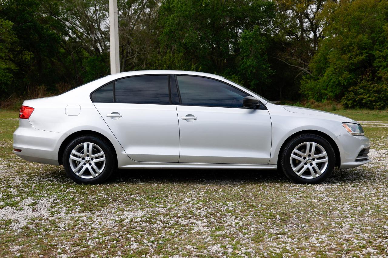 Volkswagen Jetta Sedan  2015