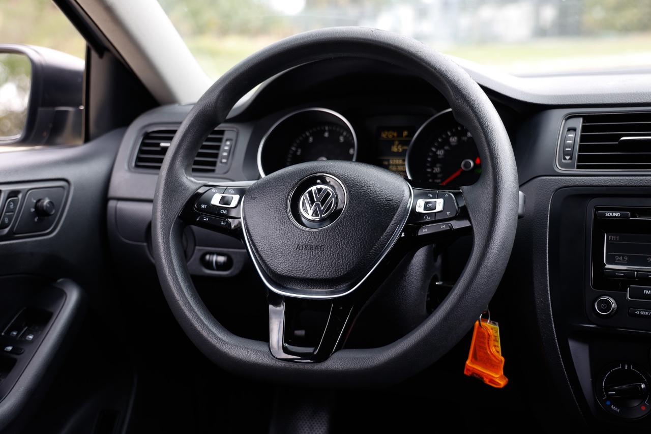 Volkswagen Jetta Sedan  2015