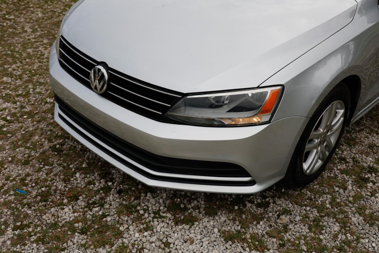 Volkswagen Jetta Sedan  2015