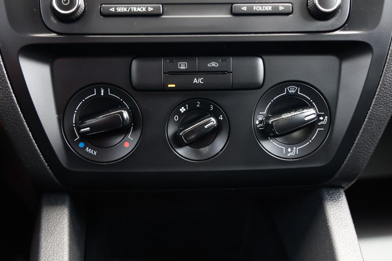 Volkswagen Jetta Sedan  2015