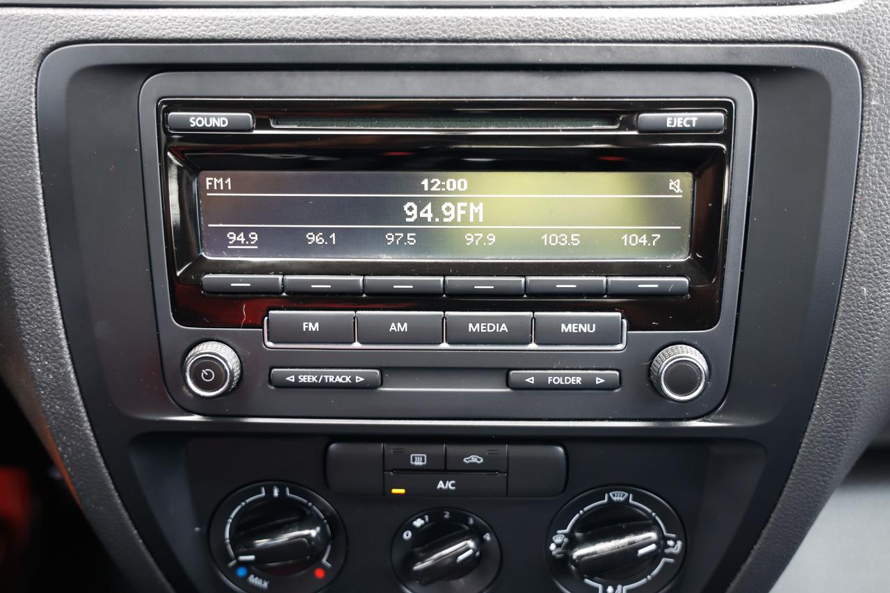 Volkswagen Jetta Sedan  2015