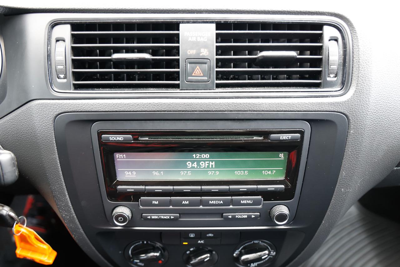 Volkswagen Jetta Sedan  2015