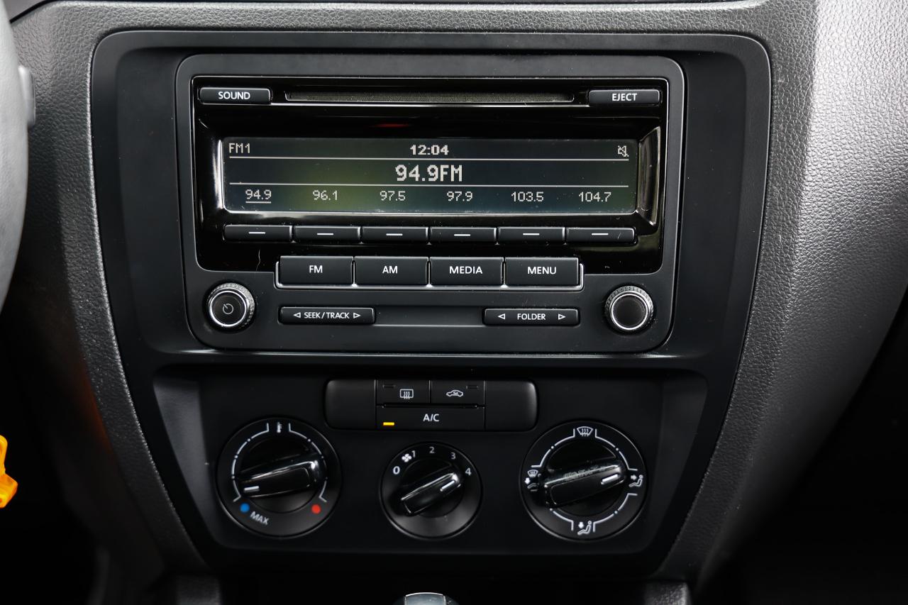 Volkswagen Jetta Sedan  2015