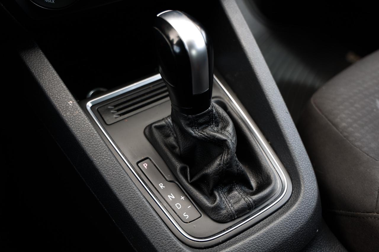 Volkswagen Jetta Sedan  2015