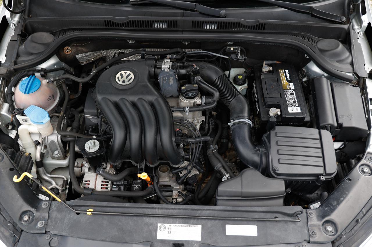 Volkswagen Jetta Sedan  2015