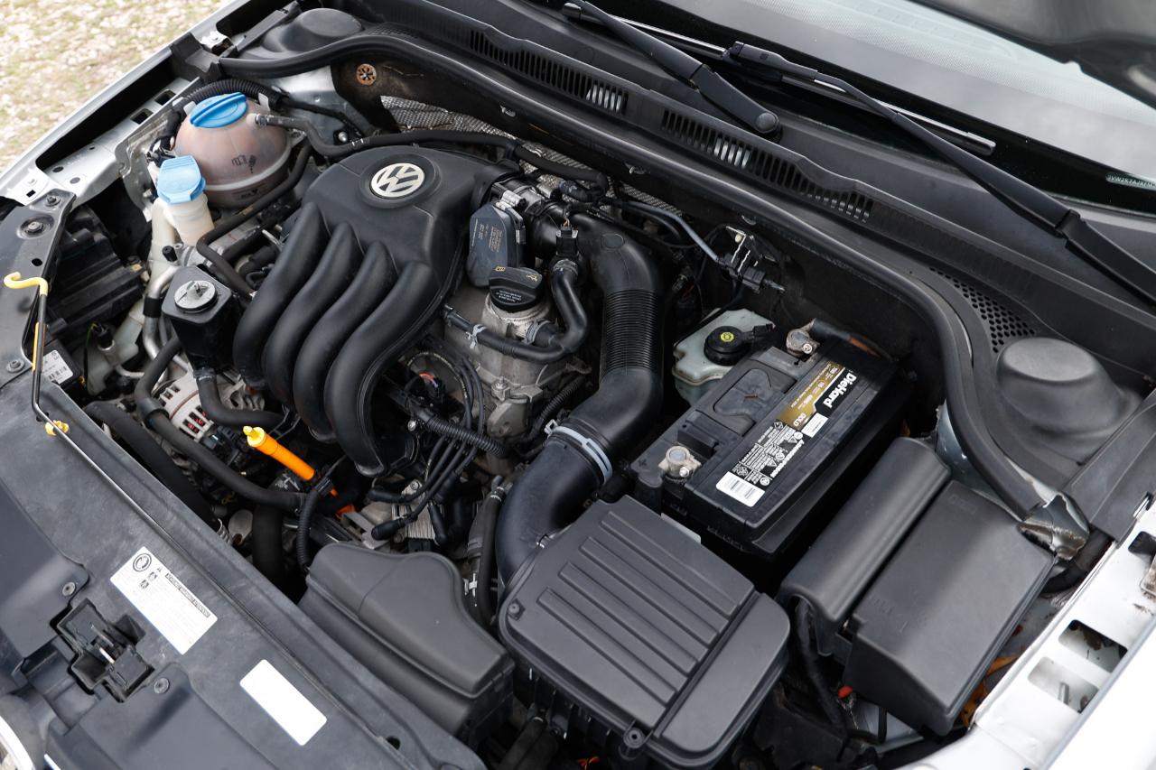 Volkswagen Jetta Sedan  2015