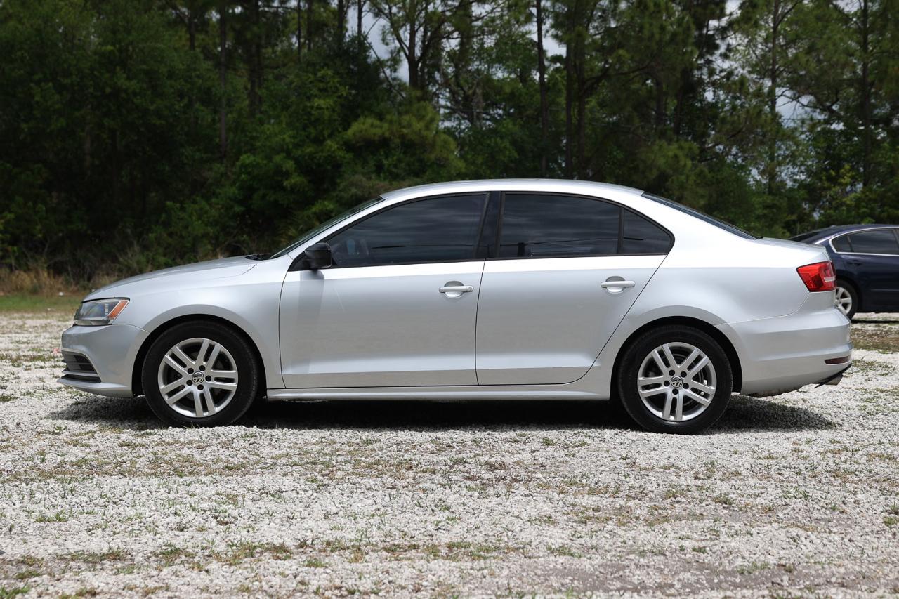 Volkswagen Jetta Sedan  2015