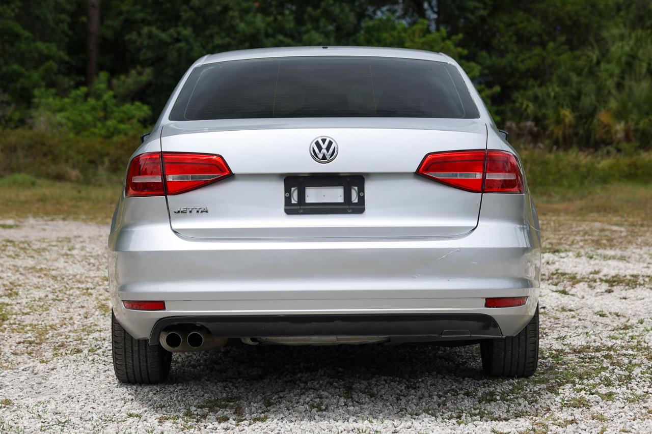 Volkswagen Jetta Sedan  2015