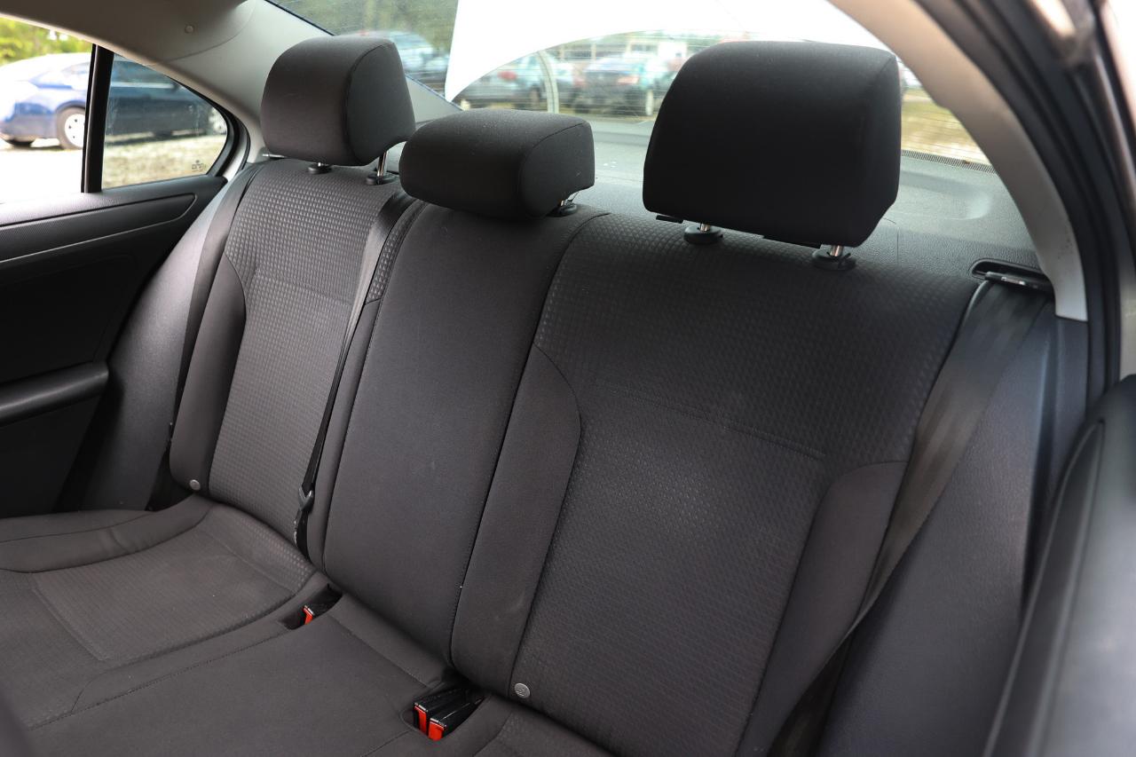 Volkswagen Jetta Sedan  2015