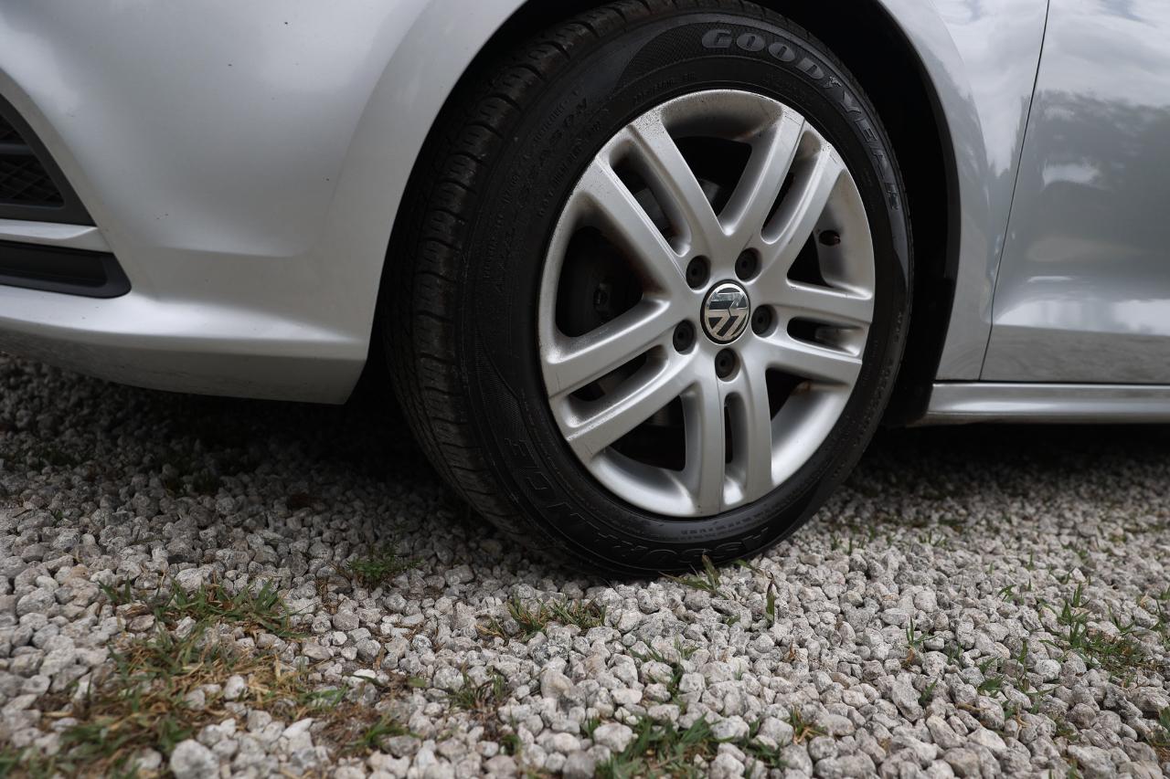 Volkswagen Jetta Sedan  2015