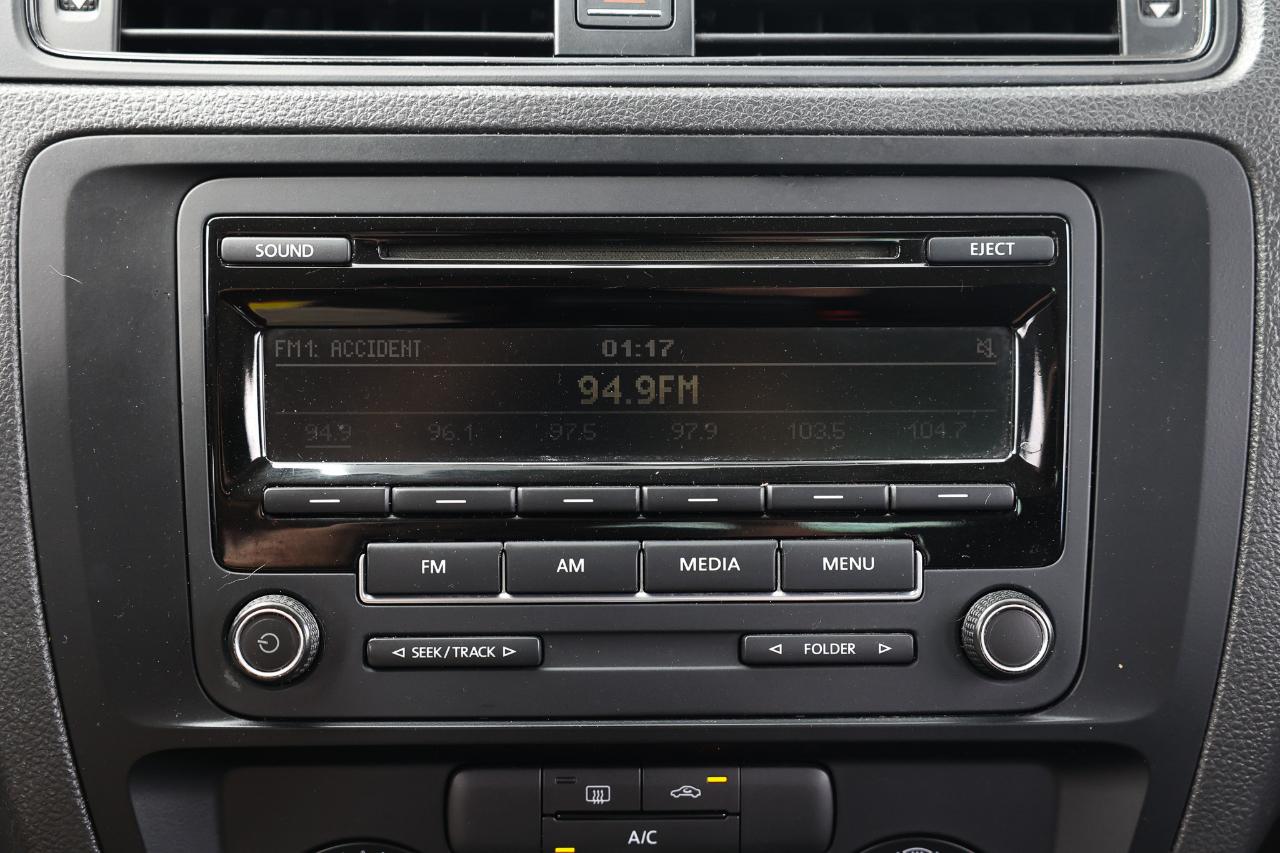 Volkswagen Jetta Sedan  2015
