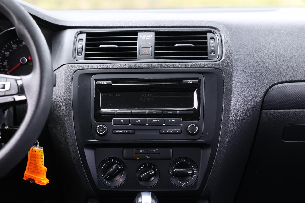 Volkswagen Jetta Sedan  2015