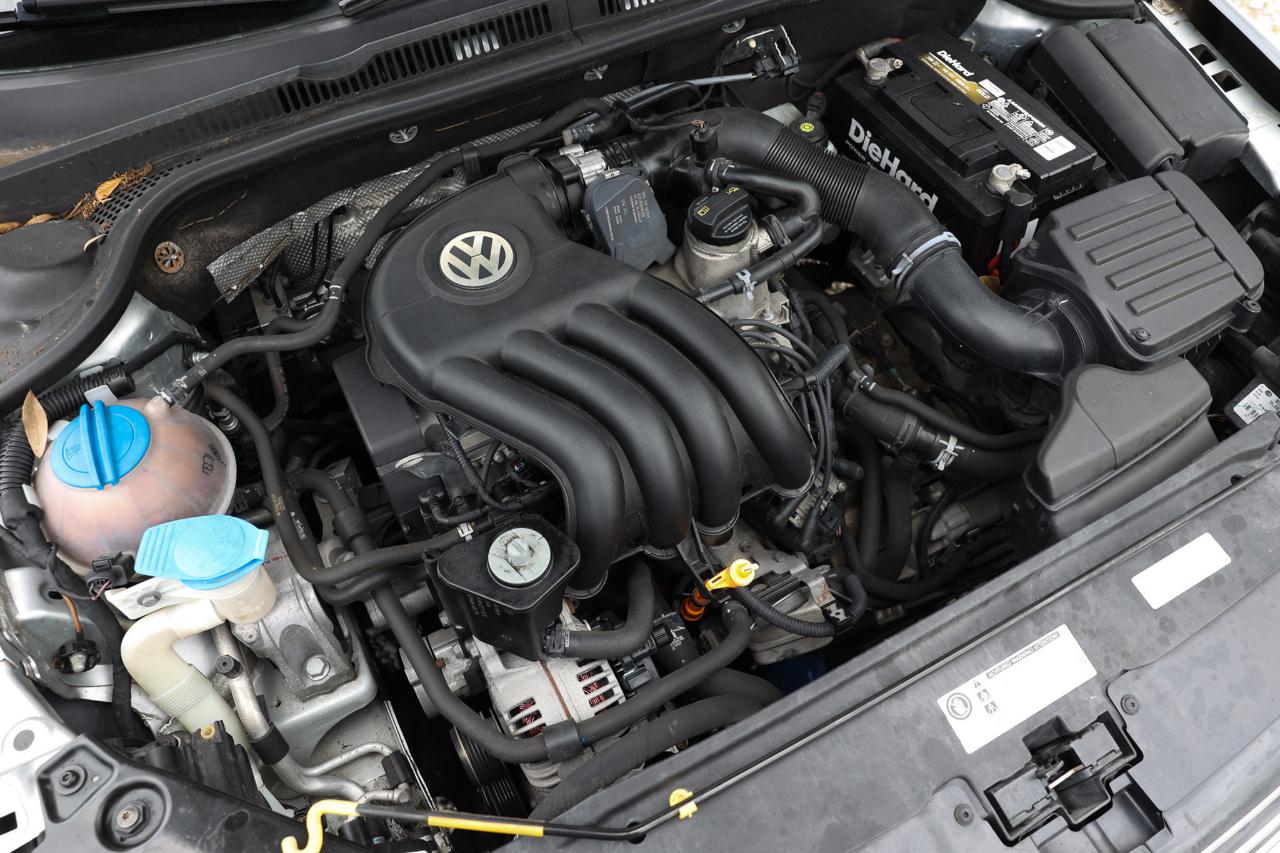 Volkswagen Jetta Sedan  2015