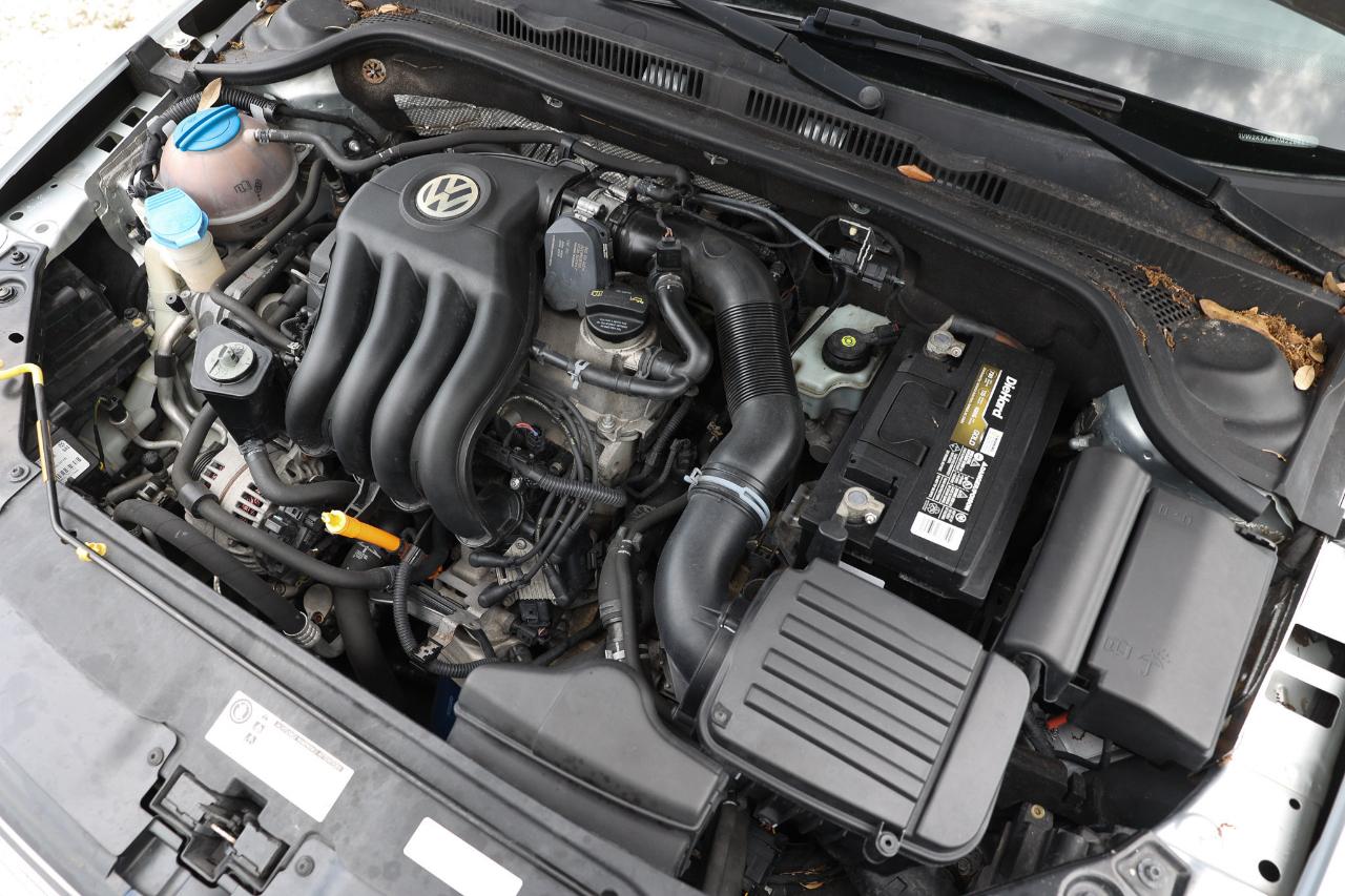 Volkswagen Jetta Sedan  2015