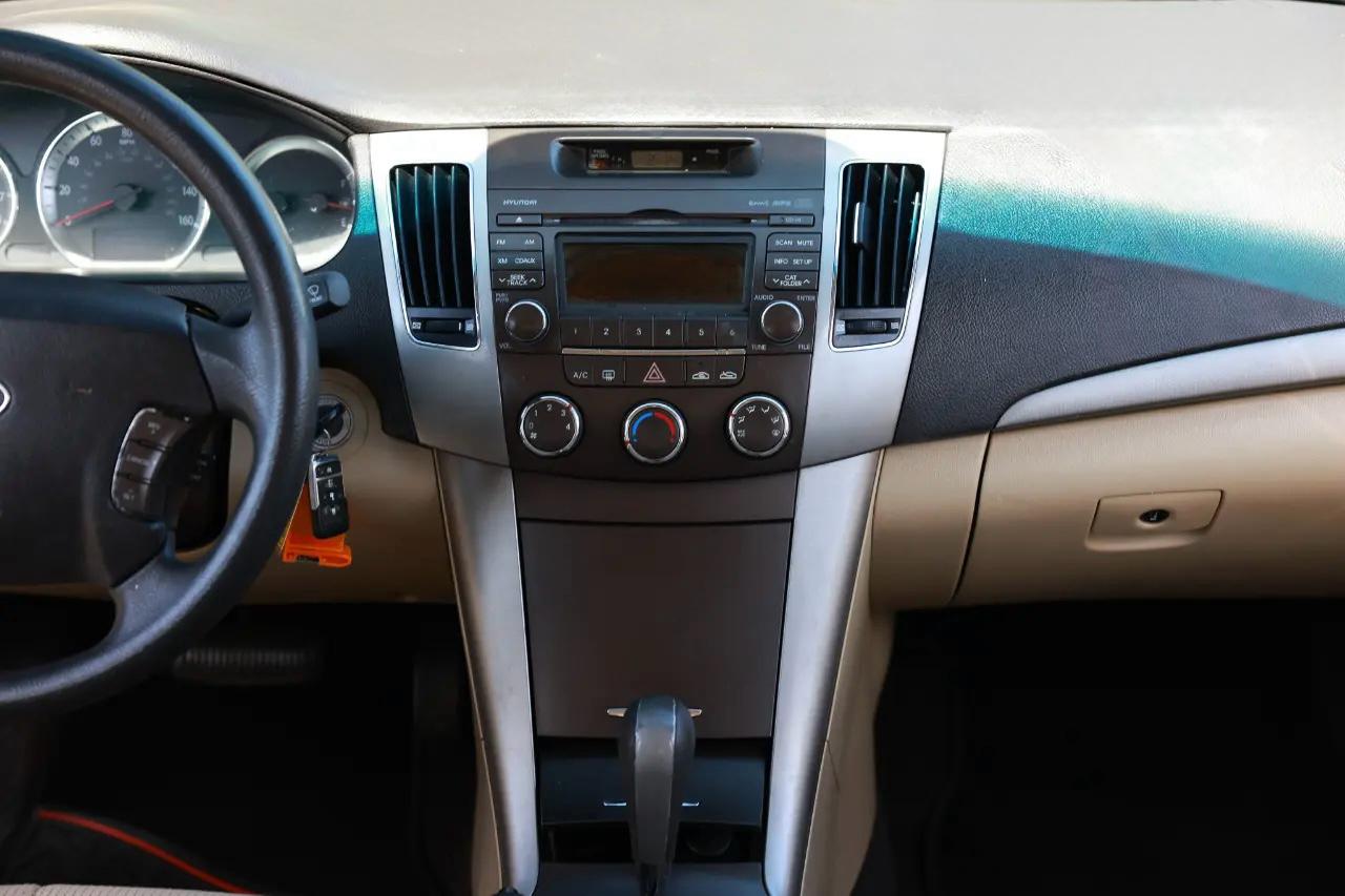 Hyundai Sonata  2009