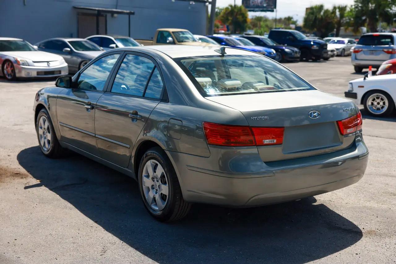 Hyundai Sonata  2009