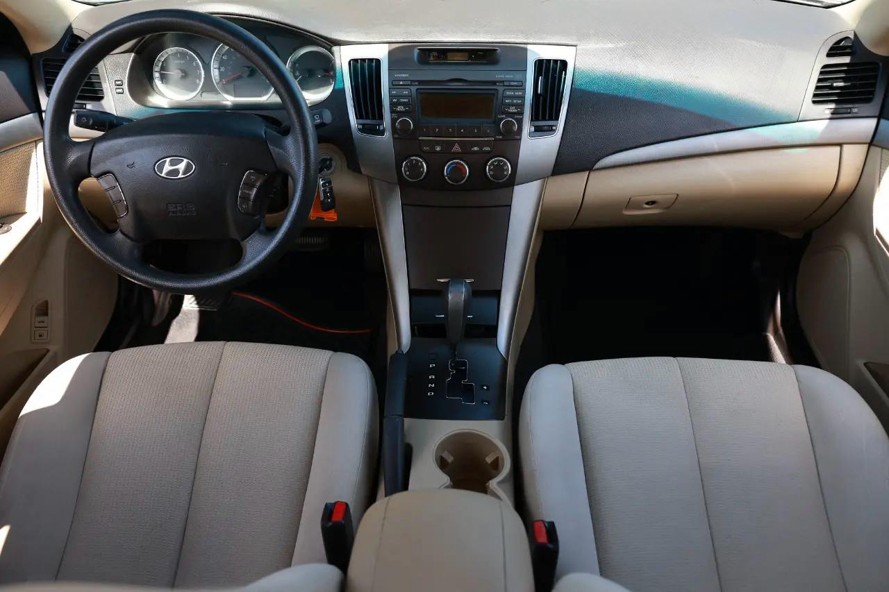 Hyundai Sonata  2009