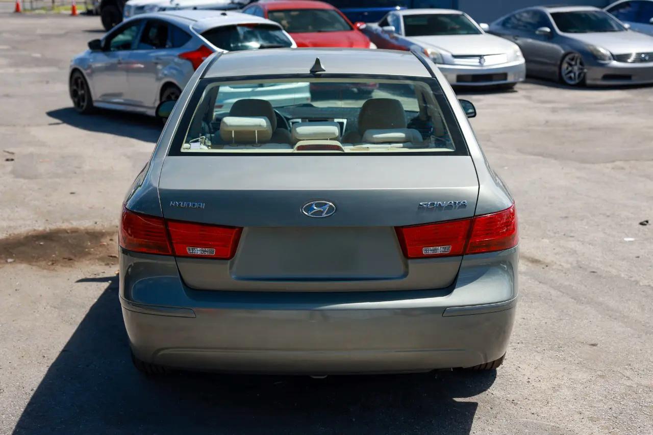 Hyundai Sonata  2009