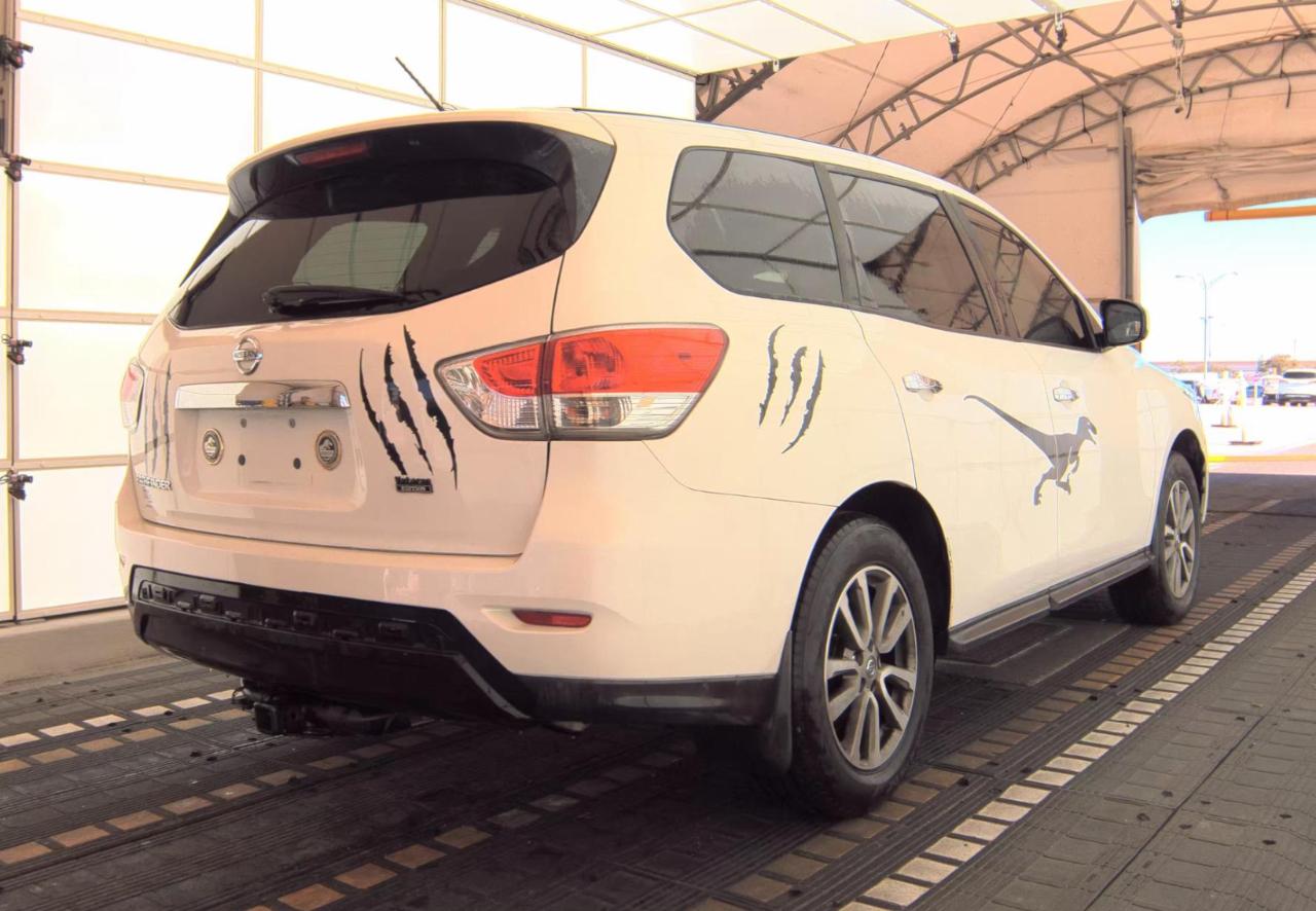 Nissan Pathfinder  2014