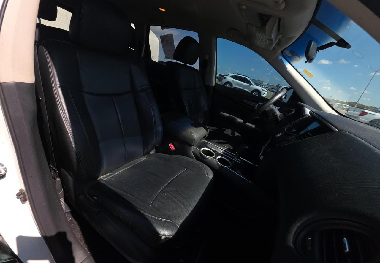 Nissan Pathfinder  2014