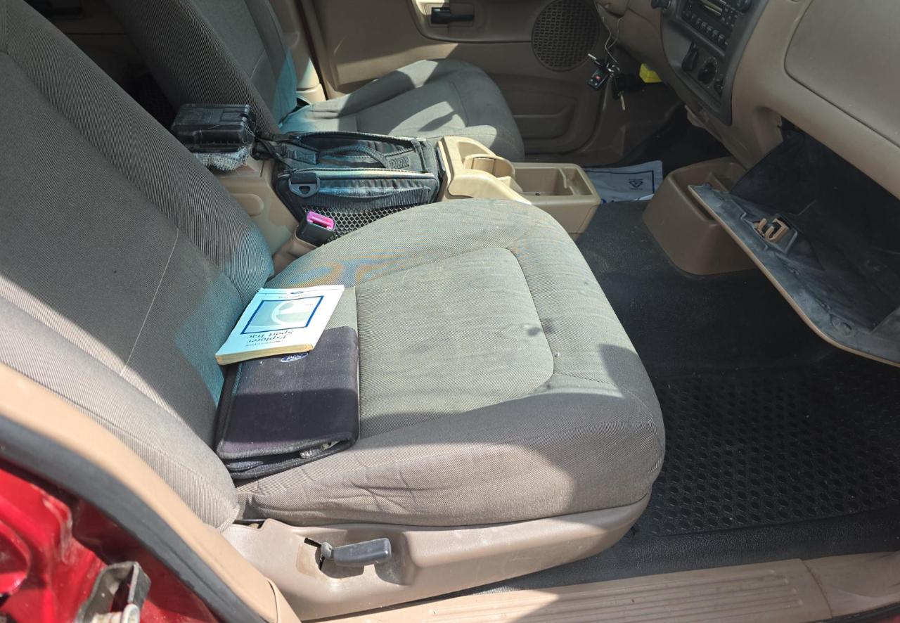 Ford Explorer Sport Trac  2001