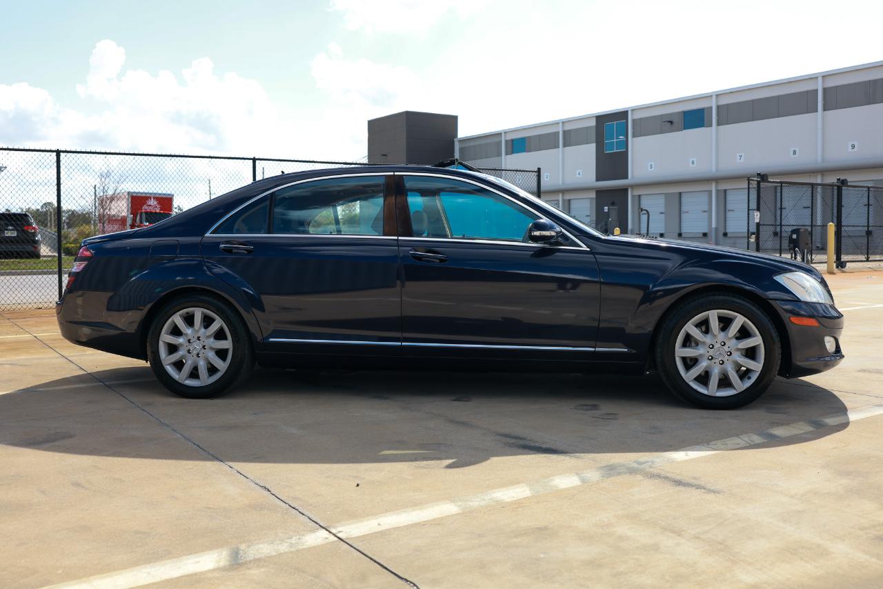 Mercedes-Benz S-Class  2007