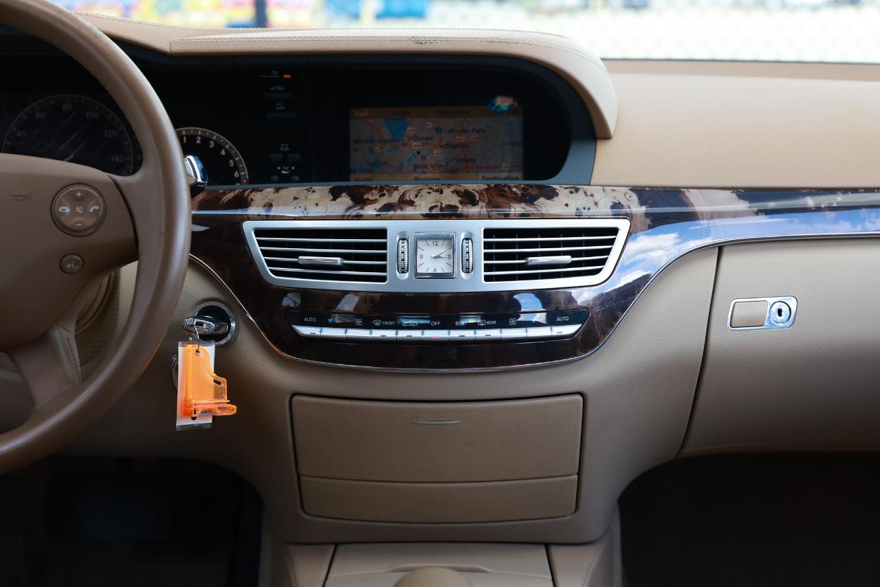 Mercedes-Benz S-Class  2007