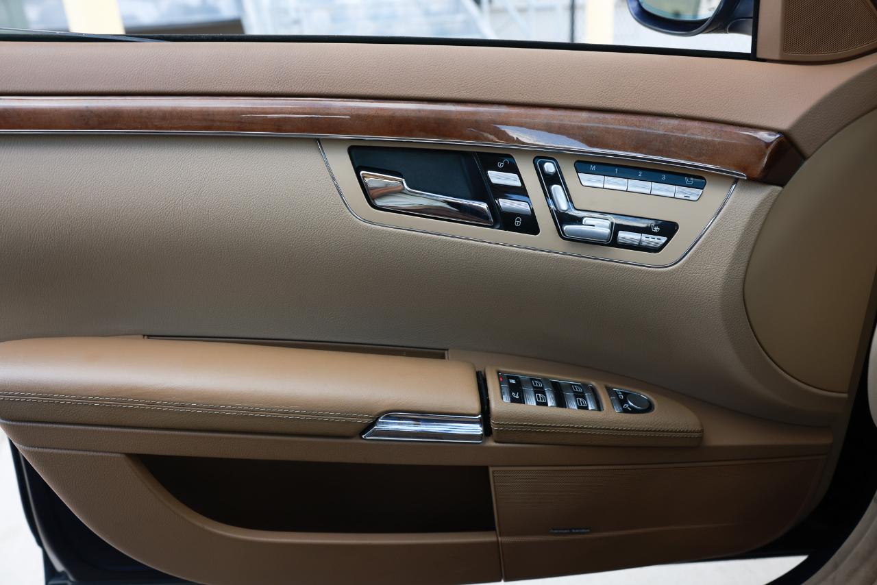 Mercedes-Benz S-Class  2007