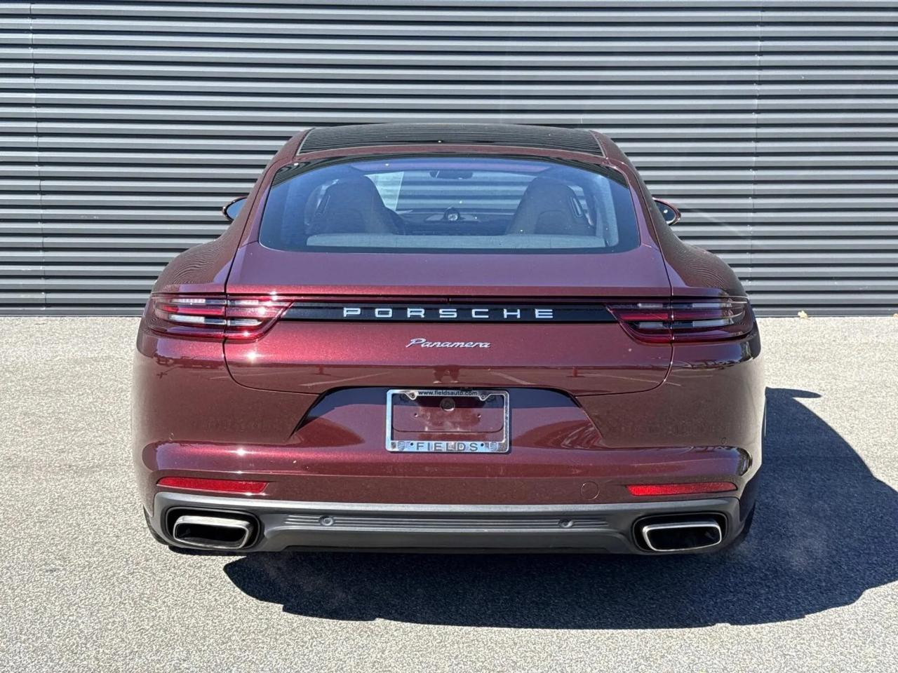 Porsche Panamera  2018