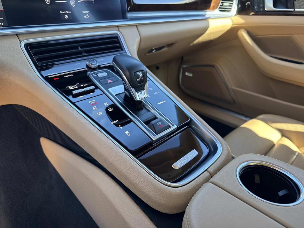 Porsche Panamera  2018