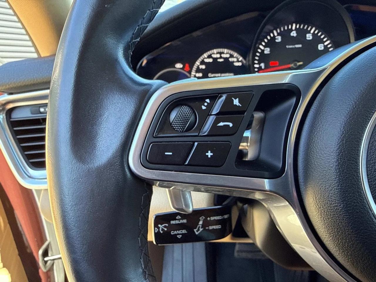 Porsche Panamera  2018