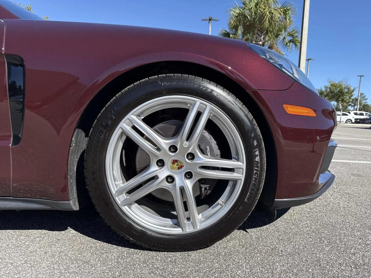 Porsche Panamera  2018