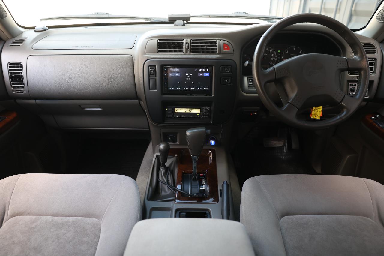 Nissan Safari  1998